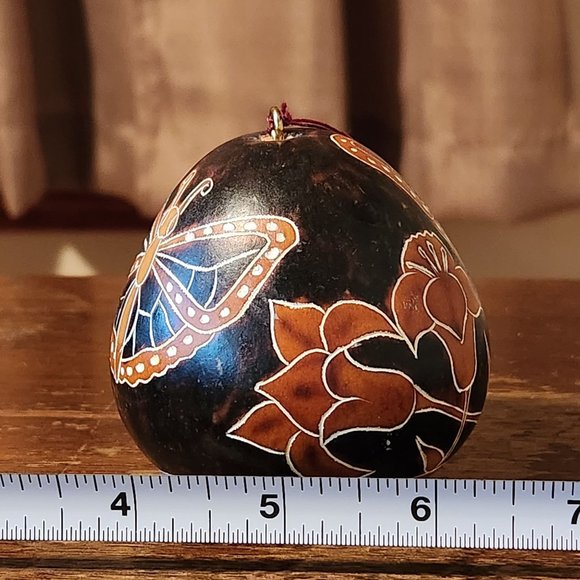 Lu Cuma Handmade In Peru Gourd Ornament Flowers Butterflys Browns EUC - Picture 8 of 8